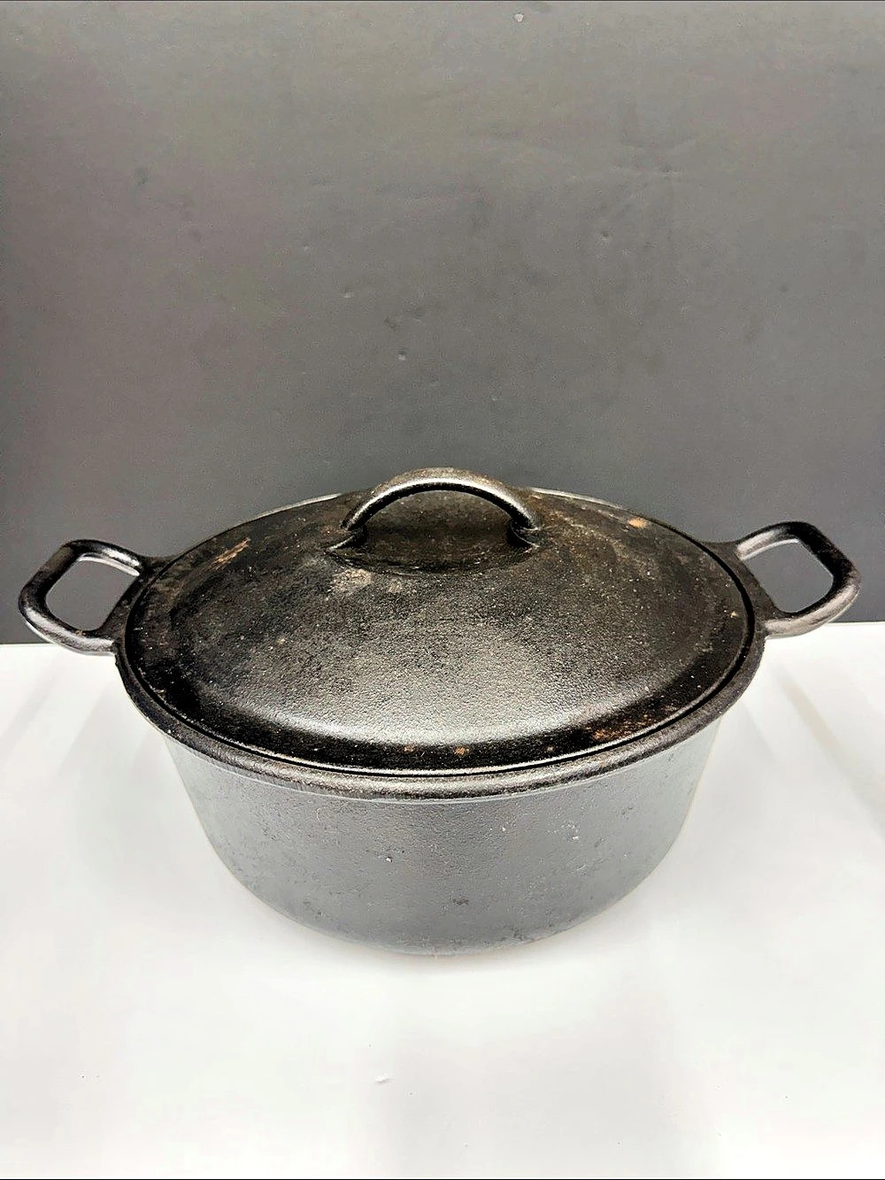 Lodge Pro-Logic P10D 4-Qt Cast Iron Dutch Oven w/ Lid – 10” – USA – Discontinued